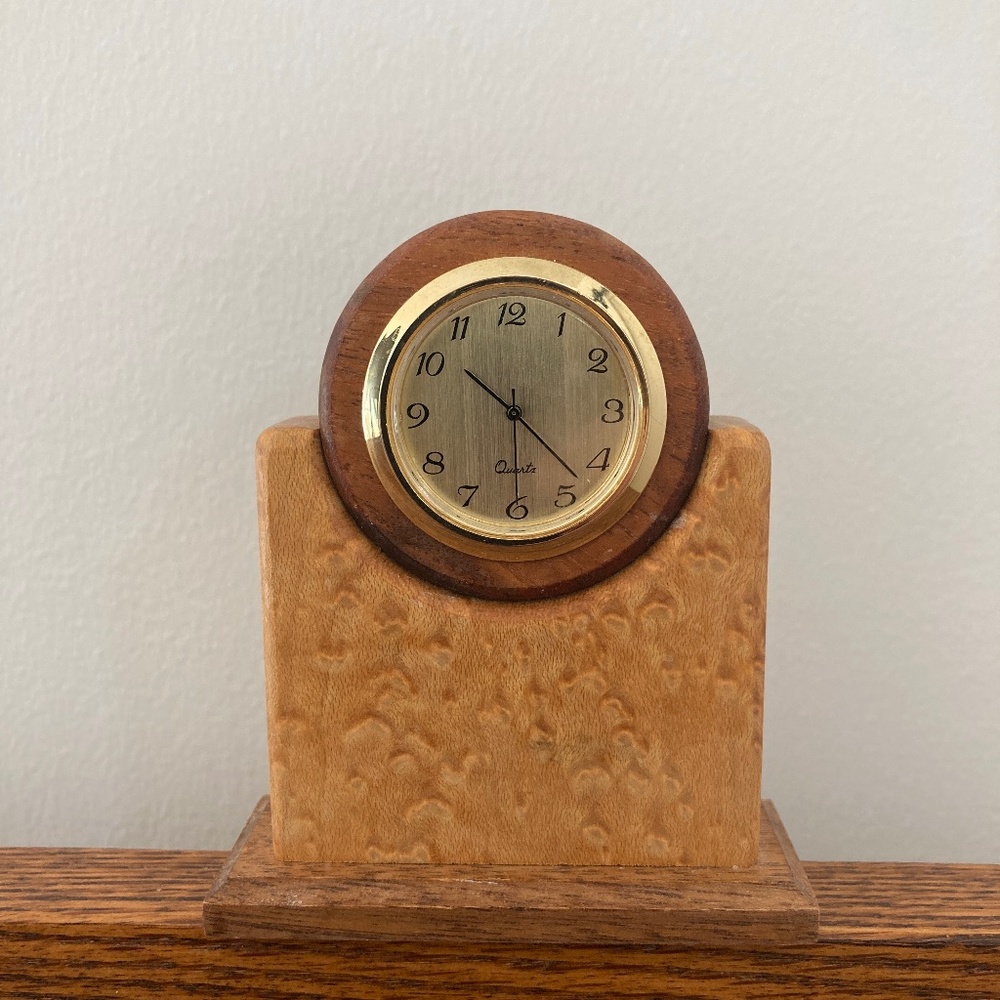Bird’s Eye wooden clock